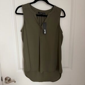 Apt. 9 Green Tank Top Size Medium NWT